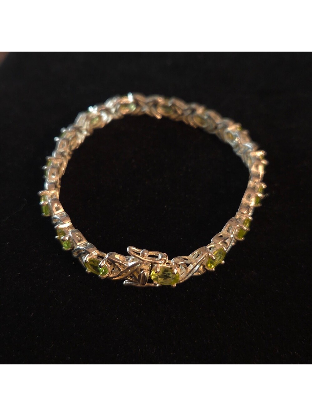 Vintage 7 1/2" Sterling Silver and Peridot Tennis Bracelet